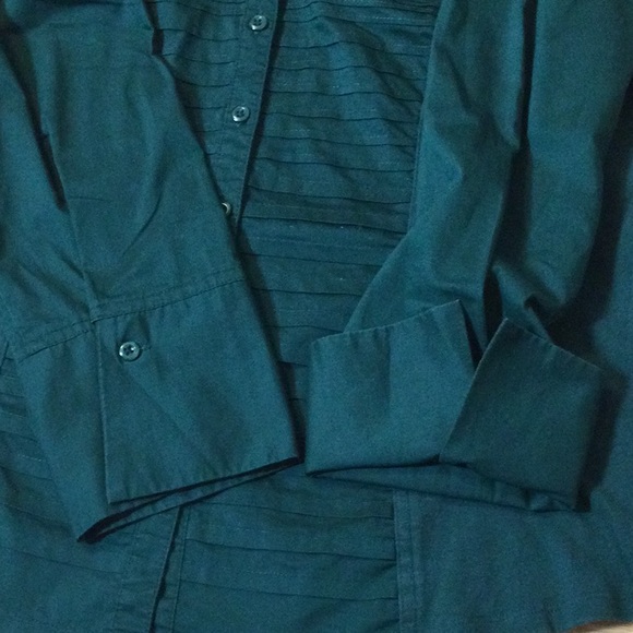 XL Christopher & Banks hunter green stretch button down blouse - Picture 10 of 16